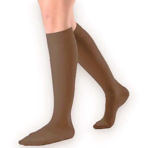 Meia 3/4 Ever Sheer Sigvaris - 20-30 mmHg - Fechada - Capuccino - P2 Meia 3/4 Ever Sheer Sigvaris - 20-30 mmHg - Fechada - Capuccino - P2