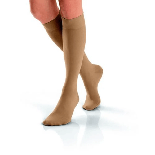 Meia-Elastica-Panturrilha-Ponteira-Fechada-Compressao-15-20-mmHg-Natural-JOBST®-Opaque